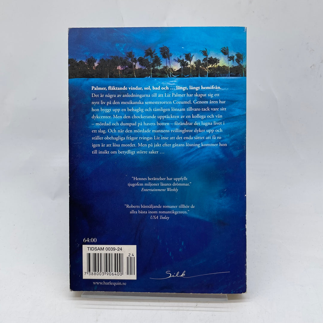 Nora Roberts roman Farlig Förälskelse, begagnad