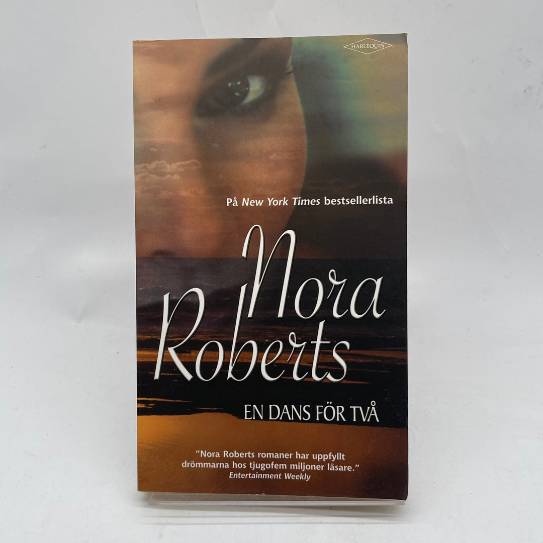Nora Roberts "En dans för två" bok begagnad