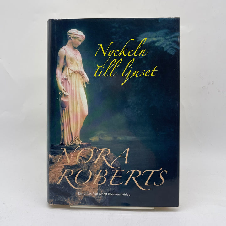 Nora Roberts bok Nyckeln till ljuset