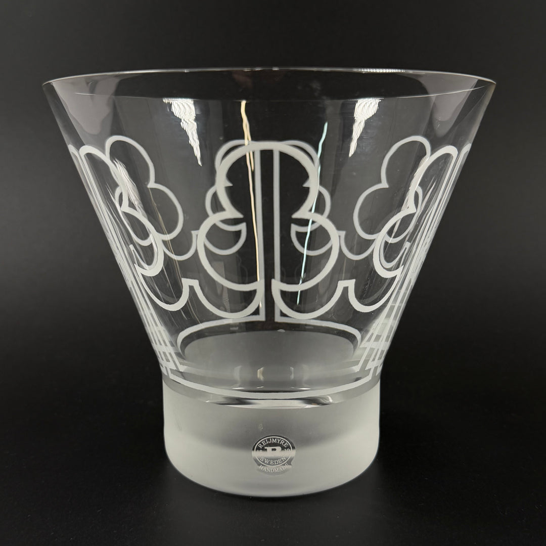 Retro elegant glasvas med vit dekor Reijmyre