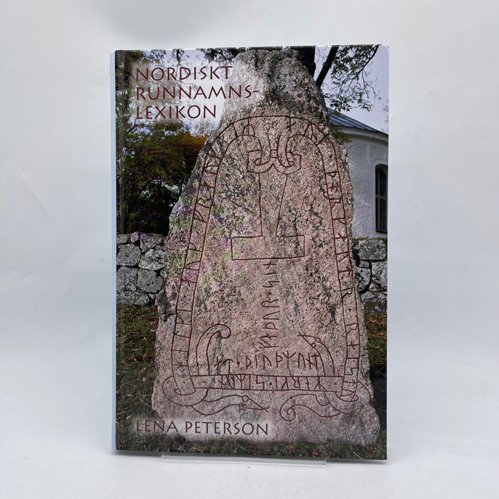 Nordiskt Runnamnslexikon av Lena Peterson