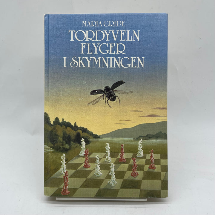 Tordyveln flyger i skymningen av Maria Gripe