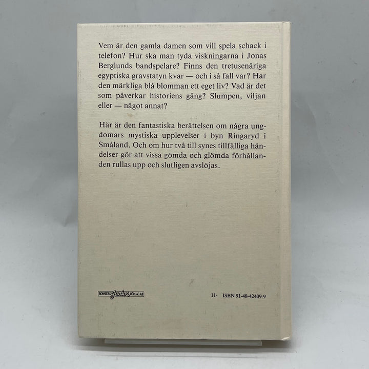 Tordyveln flyger i skymningen av Maria Gripe