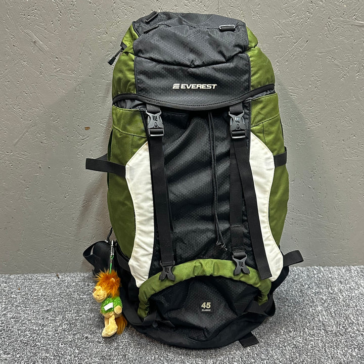 Everest vandringsryggsäck 45L tålig och rymlig