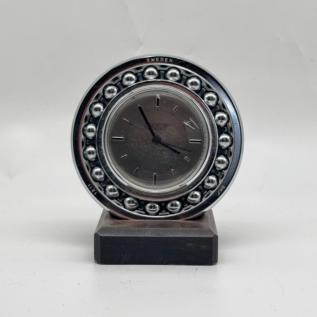Retro bordsklocka från SKF i rostfritt stål