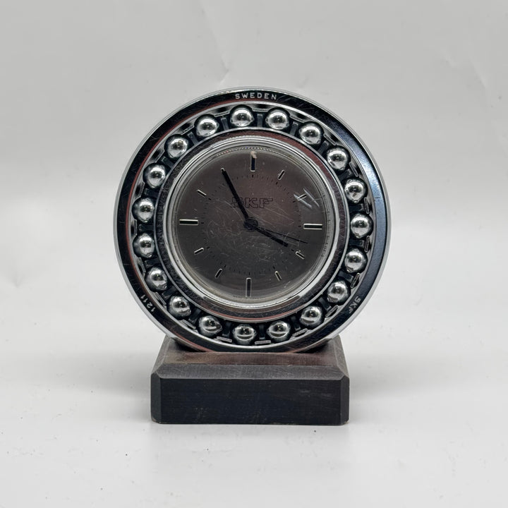 Retro bordsklocka från SKF i rostfritt stål