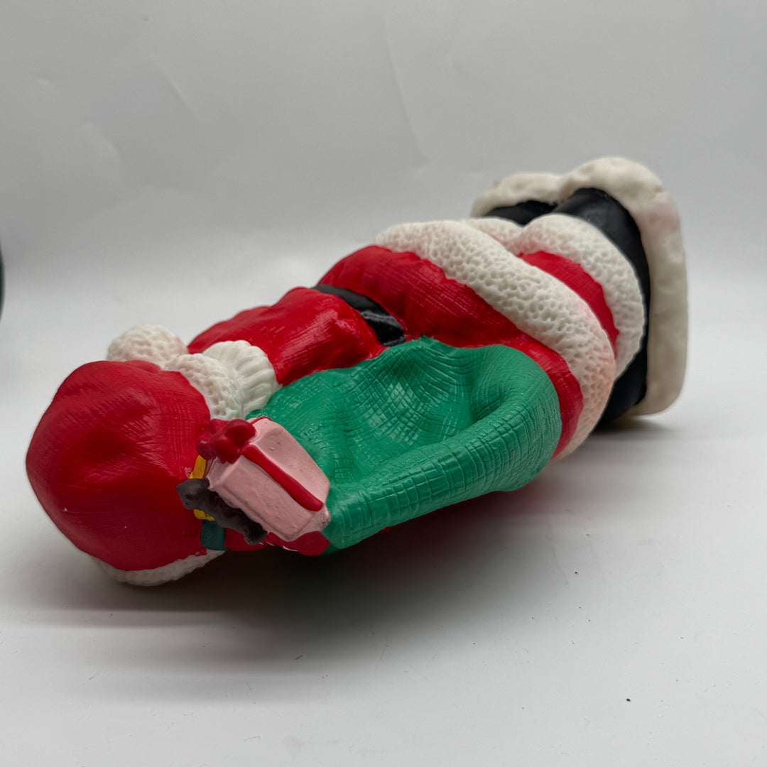 Musikalisk tomtefigur i röd dräkt 25 cm