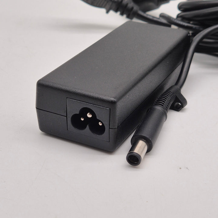 HP Nätadapter i Mycket Gott Skick