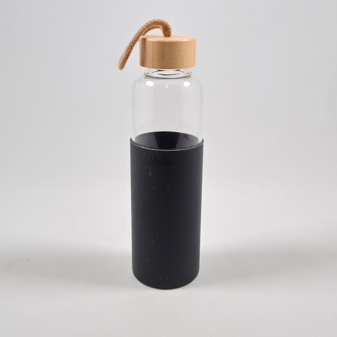 Elegant vattenflaska i glas med silikonhylsa