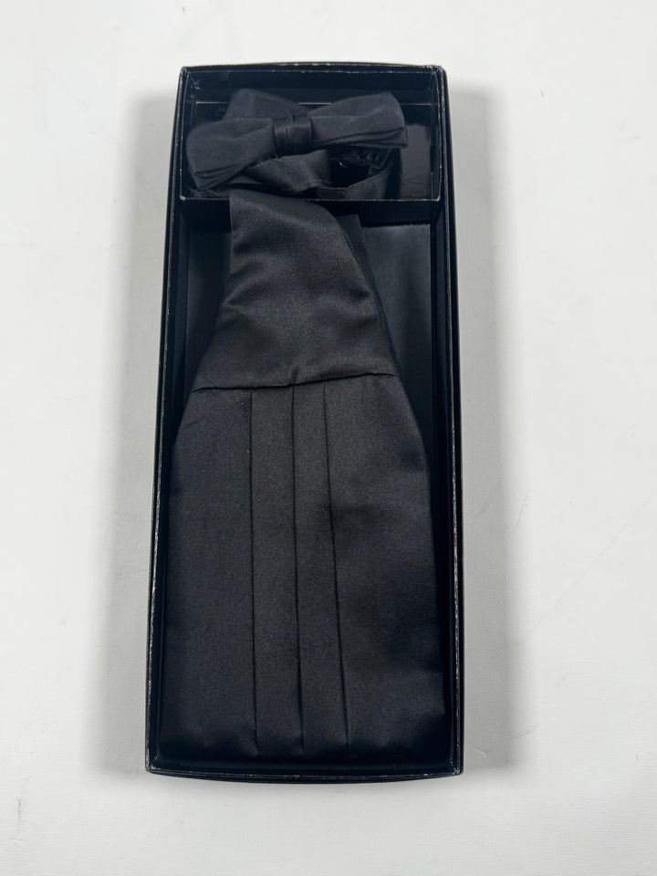 Elegant svart smoking-set – fluga & cummerbund i presentförpackning