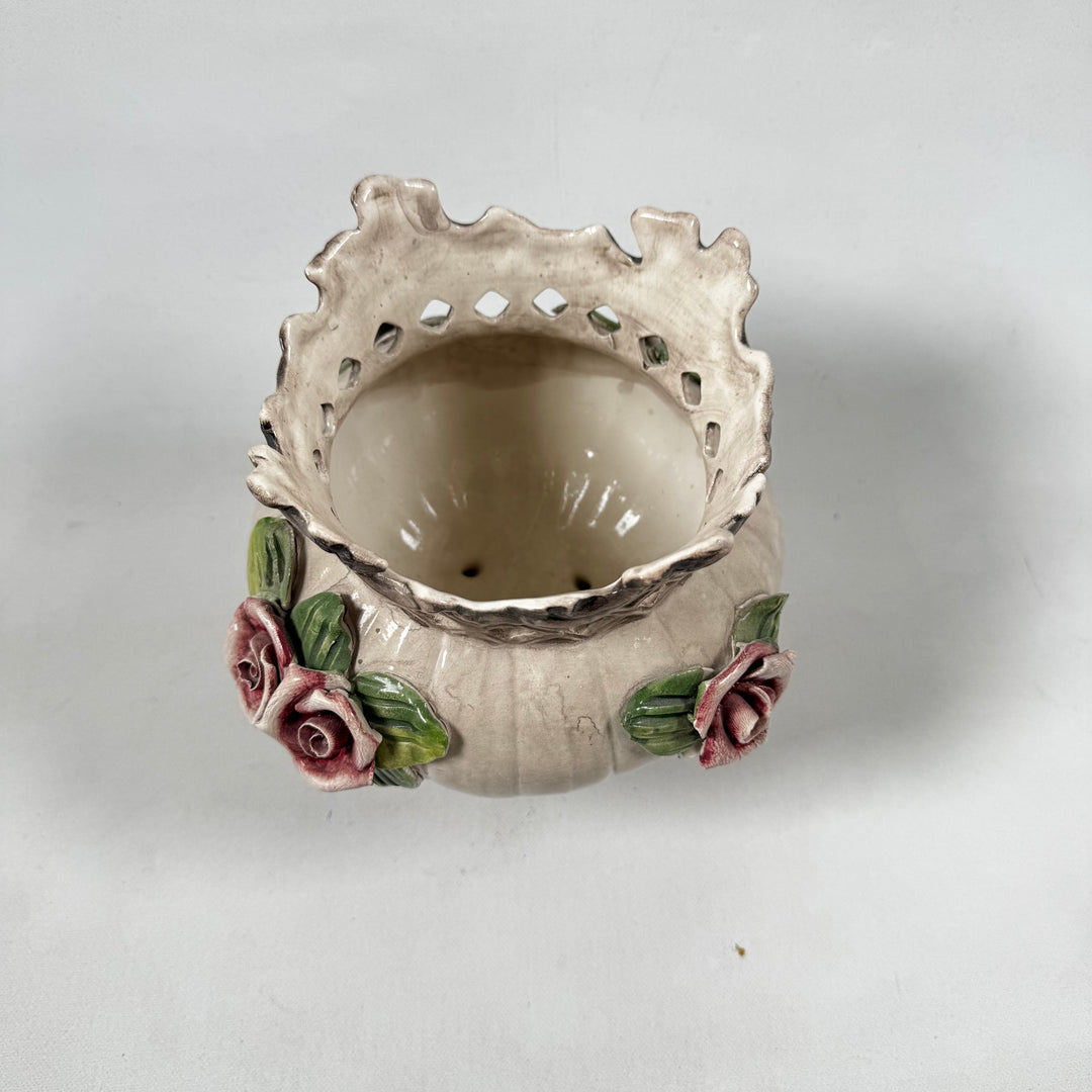 Retro keramikvas med rosornament i gott skick