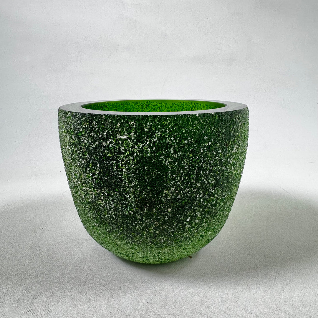 Grön dekorationsvas i glas med glittermönster