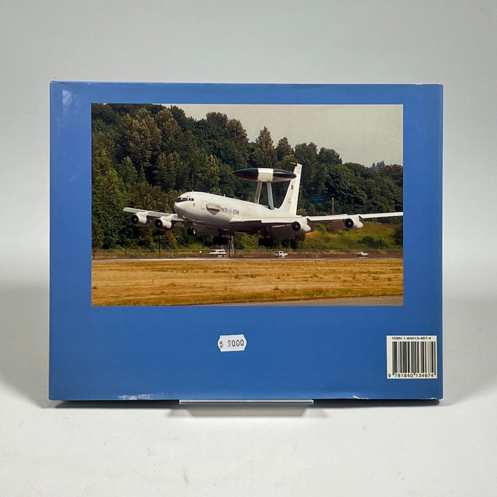 Specialiserade flygplan - imponerande militära flygfarkoster - Homy Secondhand Online