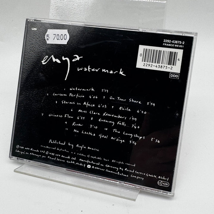 Enya CD – Atmosfärisk Musik med Mjuka TonER - Homy Secondhand Online
