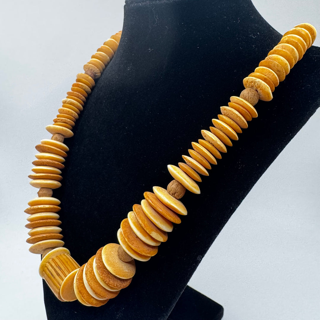 Retro och Elegant Träpärlshalsband i Utmärkt Skick
