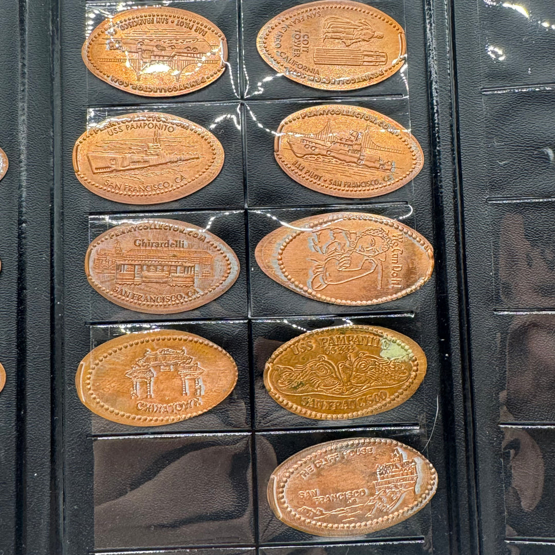 Retro samling präglade mynt i pärm