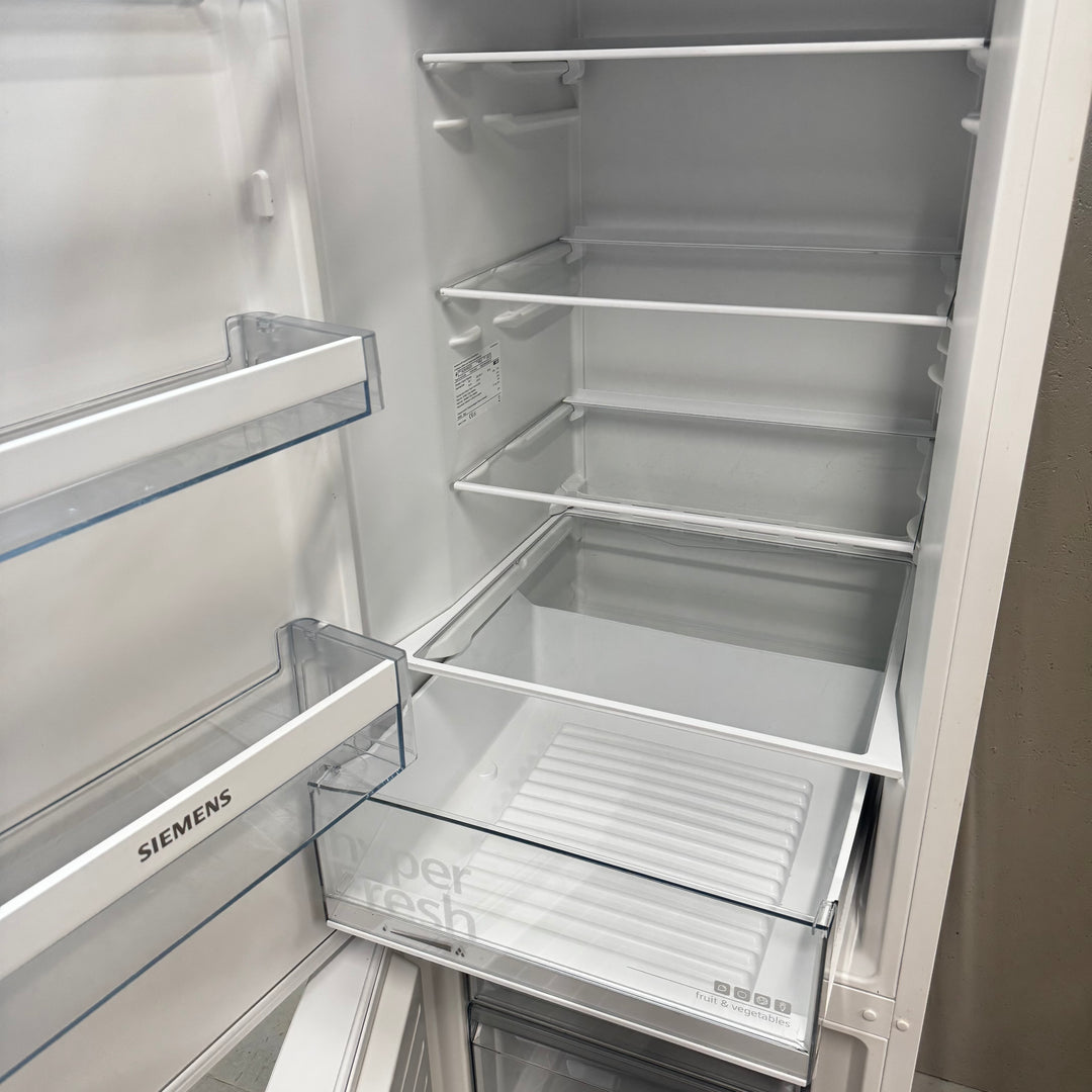 Modern Siemens kyl och fryskombination begagnad