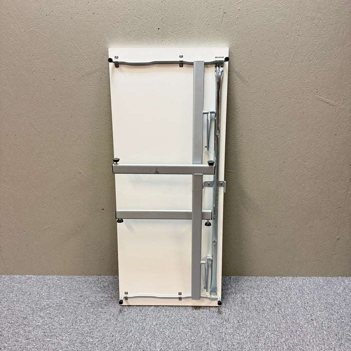 Vitt fällbart skrivbord på hjul modern