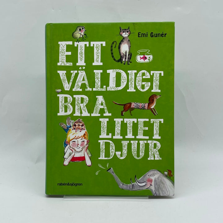 Barnbok "Ett väldigt bra litet djur" begagnad
