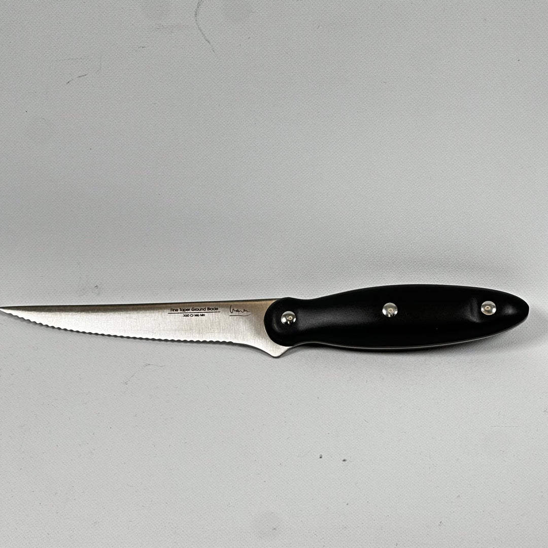 Robust kökskniv med ergonomiskt handtag - Homy Secondhand Online