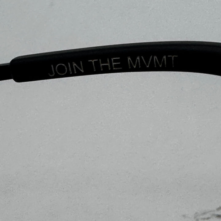 MVMT solglasögon svart rund ram
