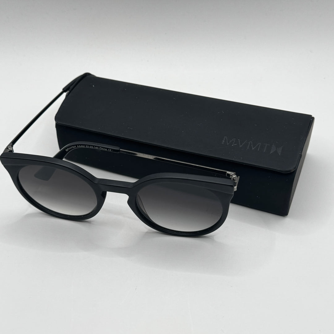MVMT solglasögon svart rund ram