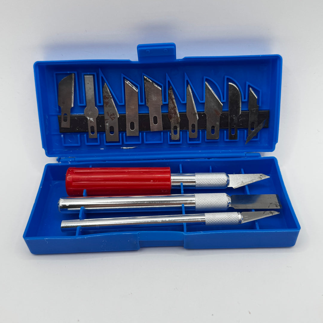 Komplett Skalpell Set med 13 Blad och 3 Handtag