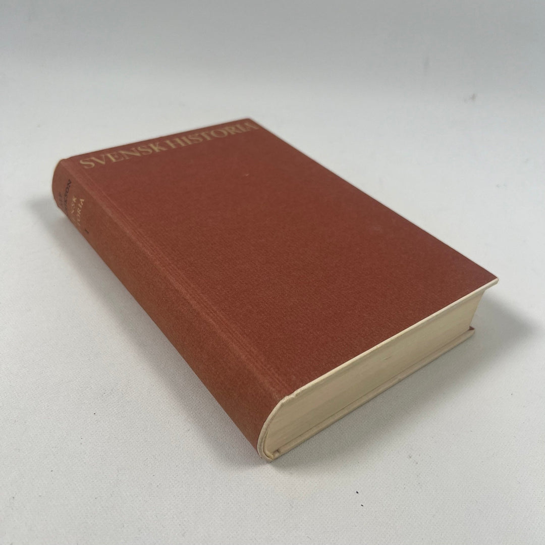 Svensk Historia - Klassisk Röd Inbunden Bok - Homy Secondhand Online