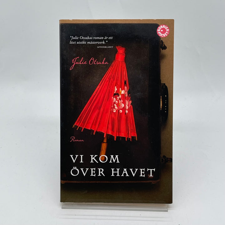 Vi kom över havet historisk roman av Otsuka