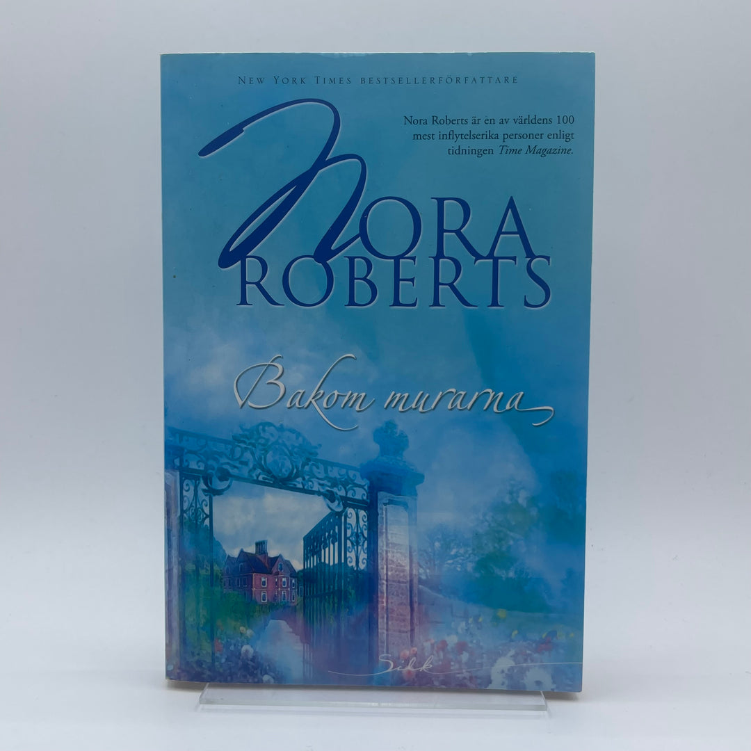 Nora Roberts Bok Bakom Murarna Mystik