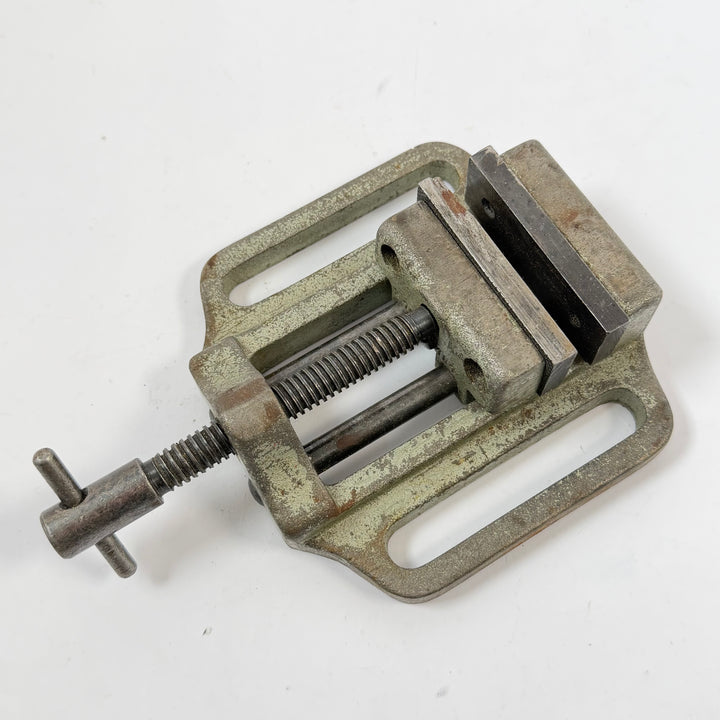 Retro robust metallskruvstycke litet bänkmodell