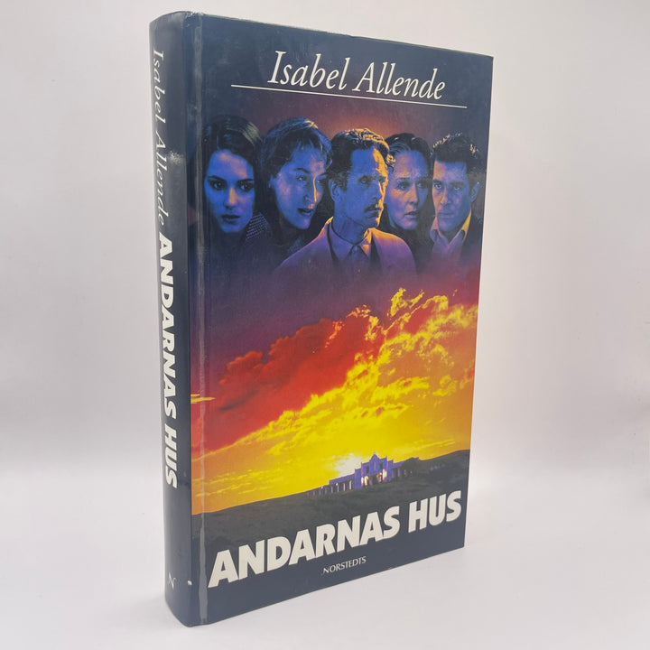Klassisk bok "Andarnas hus" av Allende