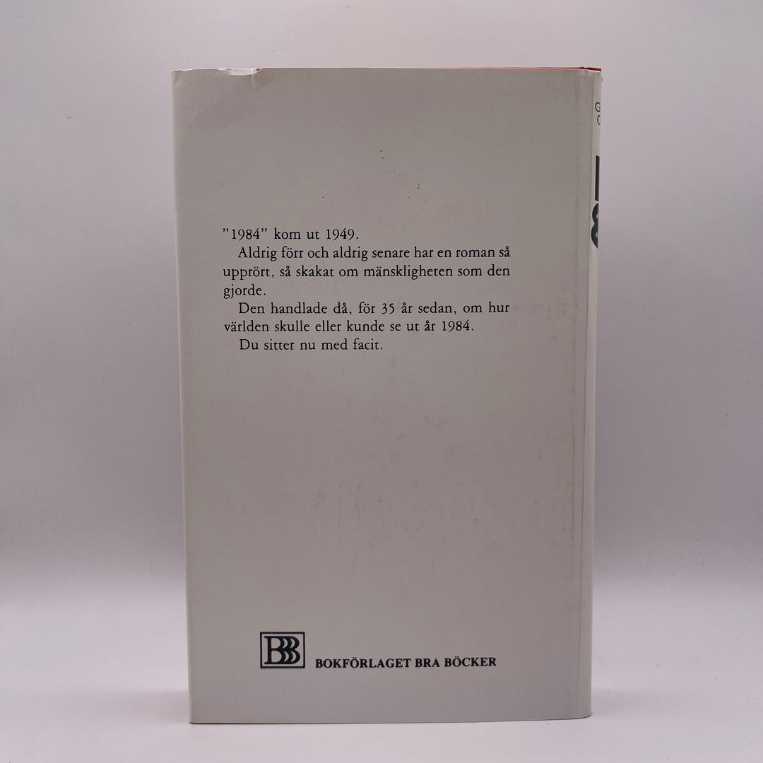 Klassisk utgåva av "1984" i mycket gott skick
