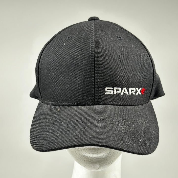 Svart Sparx Keps med Elegant Brodyr - Homy Secondhand Online