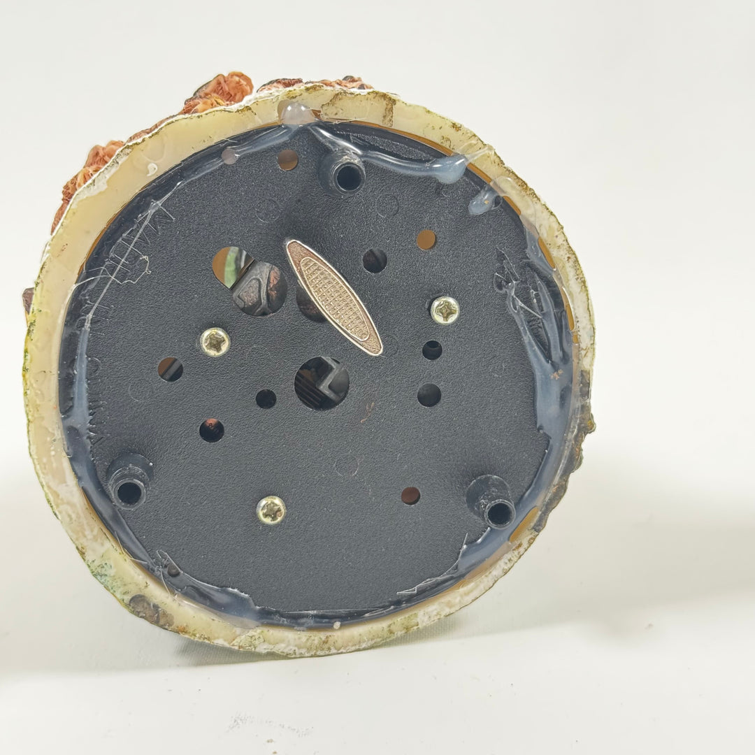 Retro juldekoration i harts med tomtescen