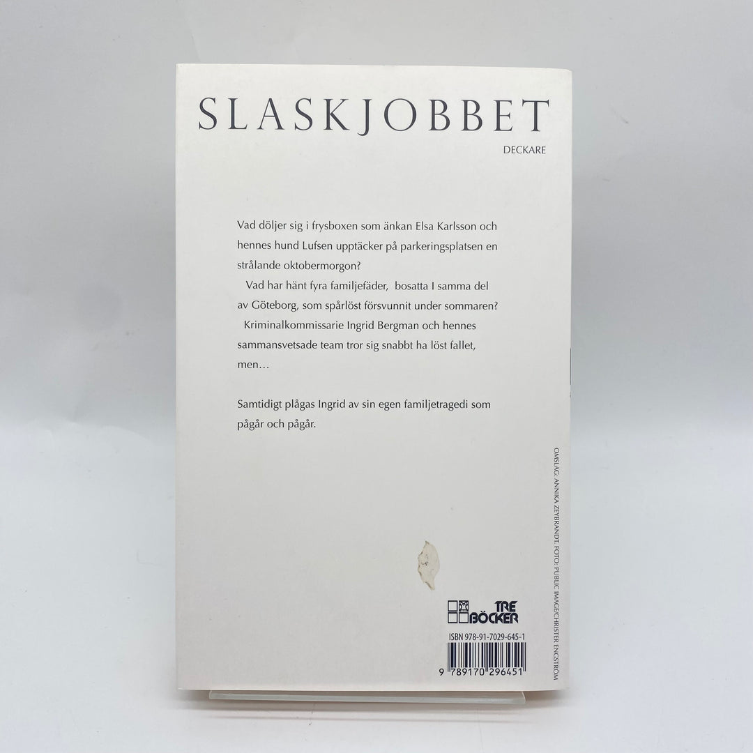 Spännande deckare Slaskjobbet av Christina Larsson