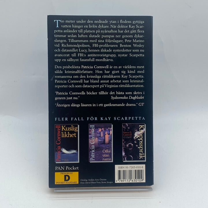 Dunkla Vatten Pocketbok av Patricia Cornwell
