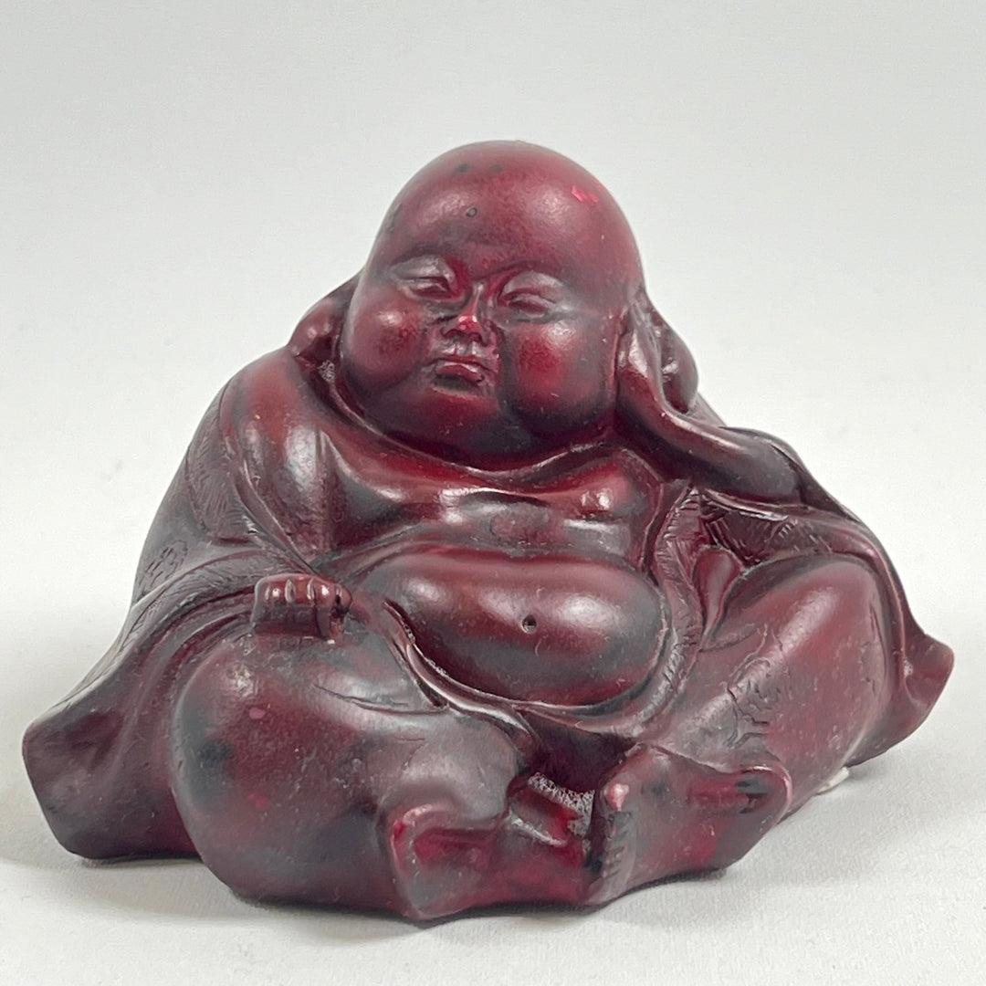 Röd Buddhaskulptur i Harts - Feng Shui Dekor - Homy Secondhand Online