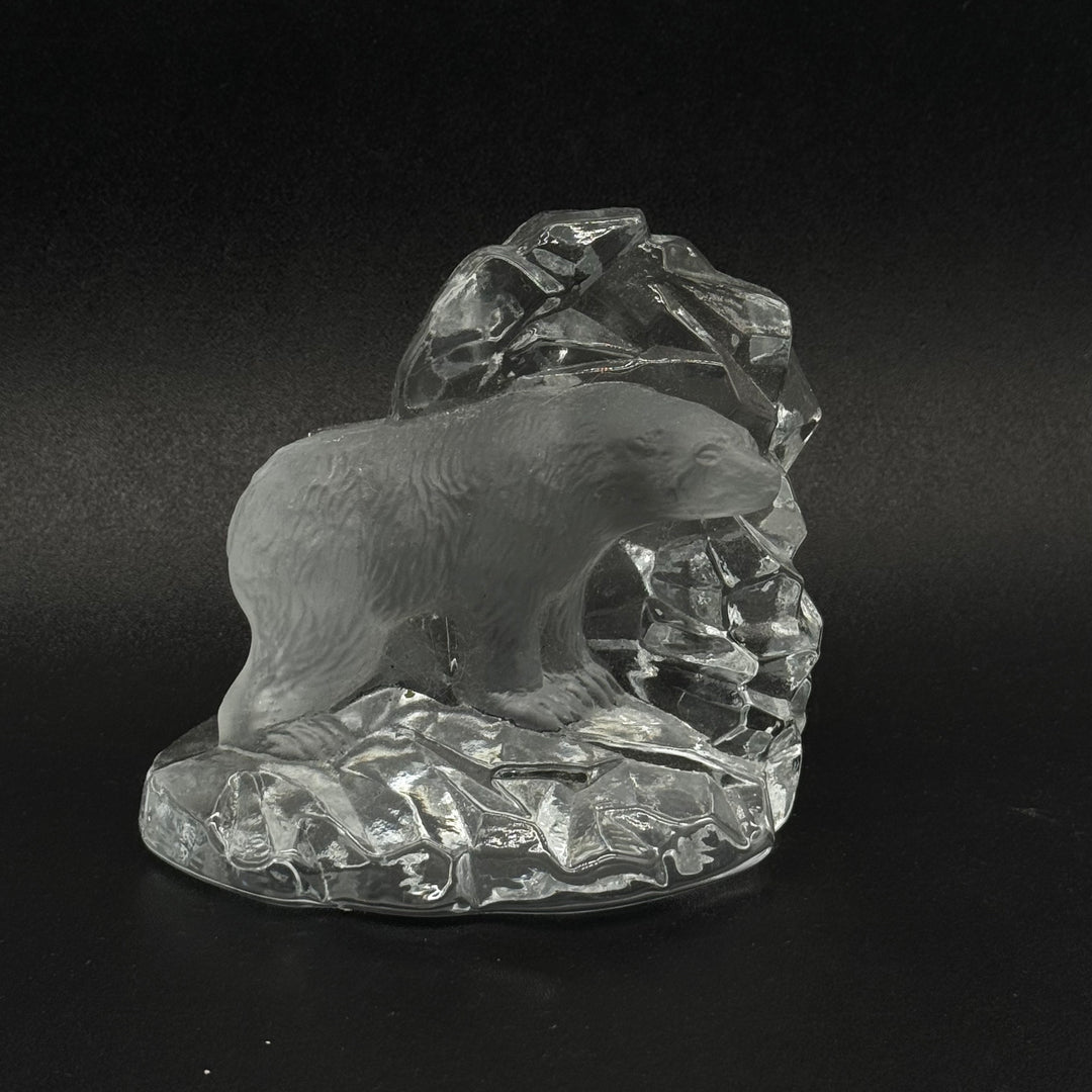 Unik kristallfigur med isbjörnsmotiv