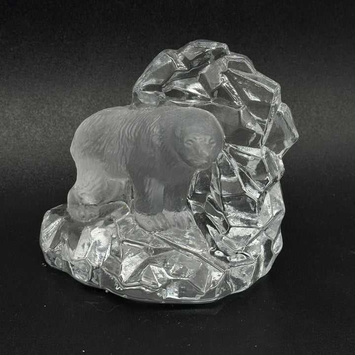 Unik kristallfigur med isbjörnsmotiv