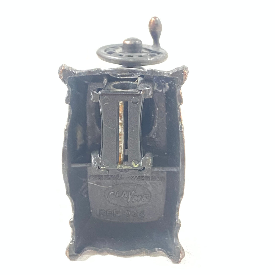 Vintage symaskin i metall – Playme REF 924