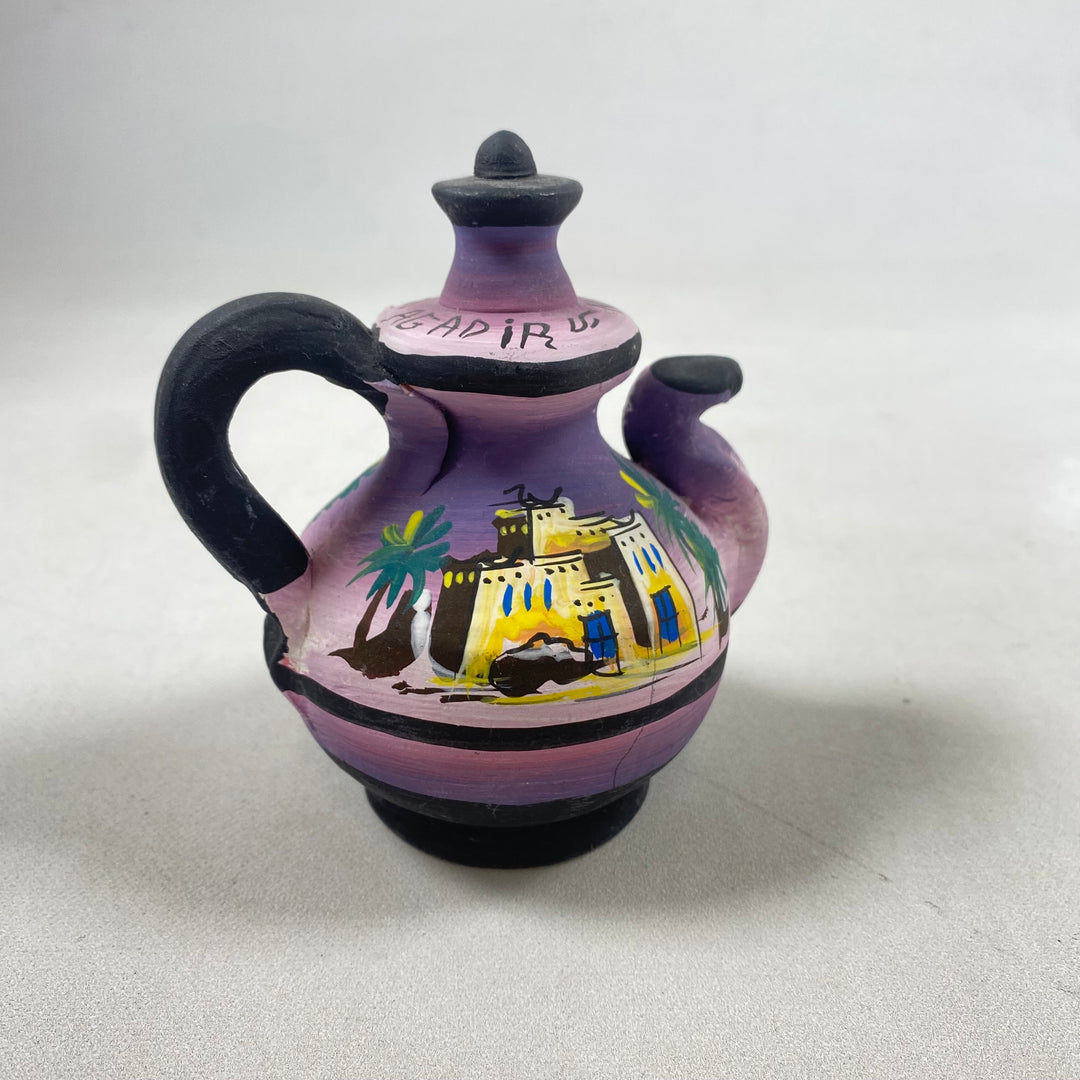 Handmålad keramikvas med marockansk borgmotiv