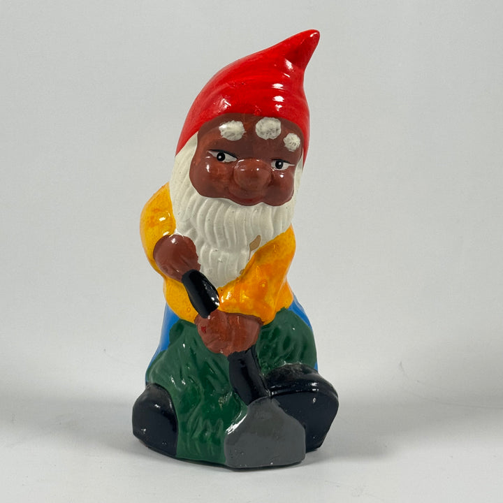 Retro handmålad tomtefigur i keramik