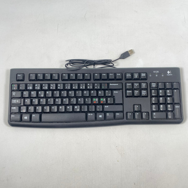 Logitech K120 hållbart tangentbord i gott skick
