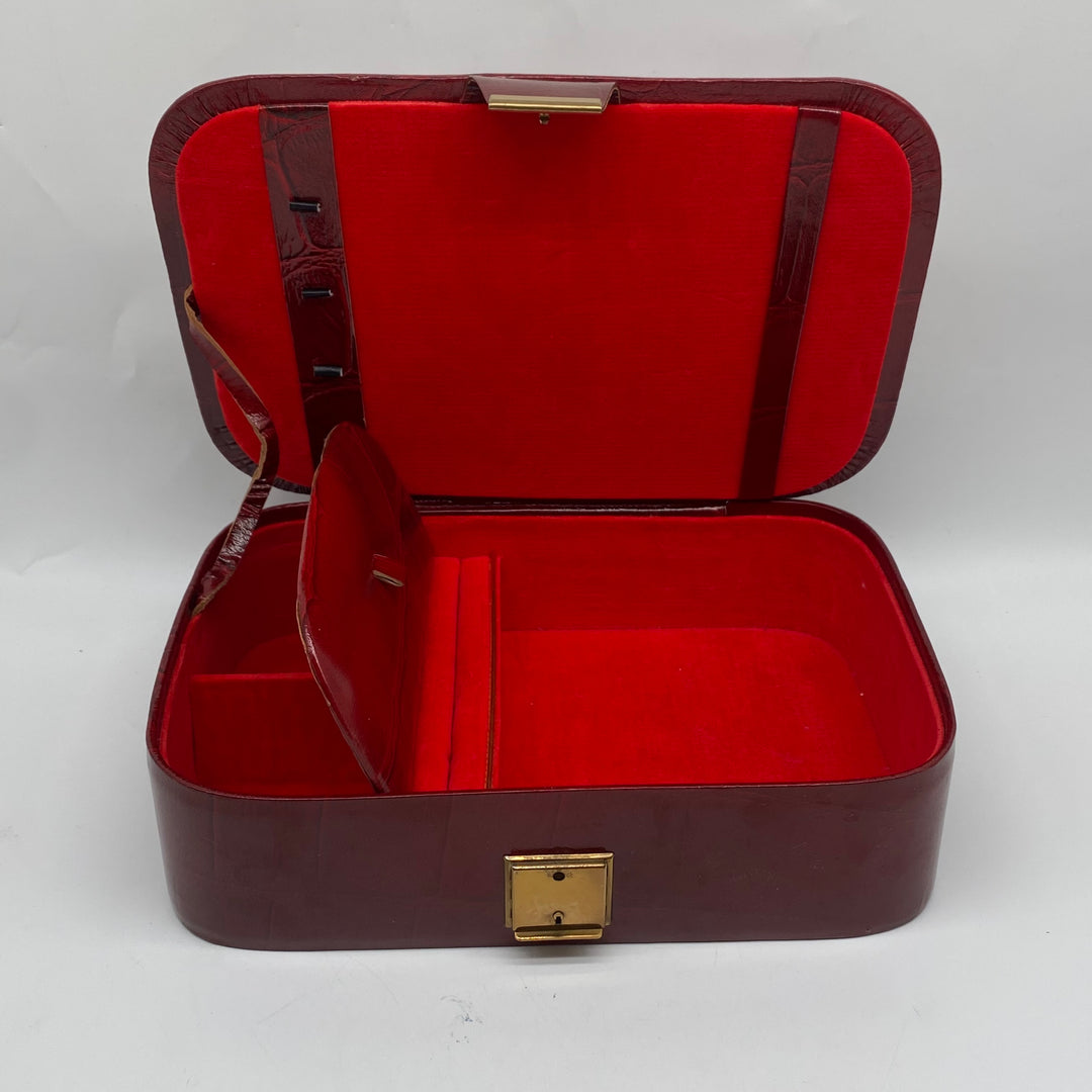 Elegant Retro Röd Smyckeskrin i Imiterat Läder