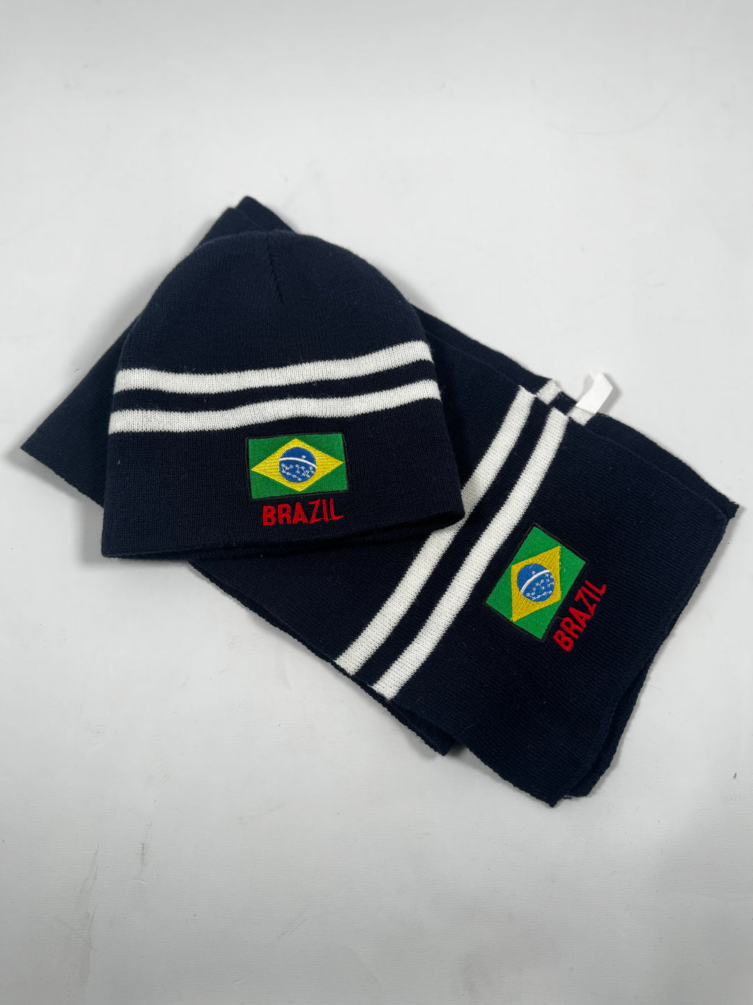 Brasiliansk mössa och halsduk i textil