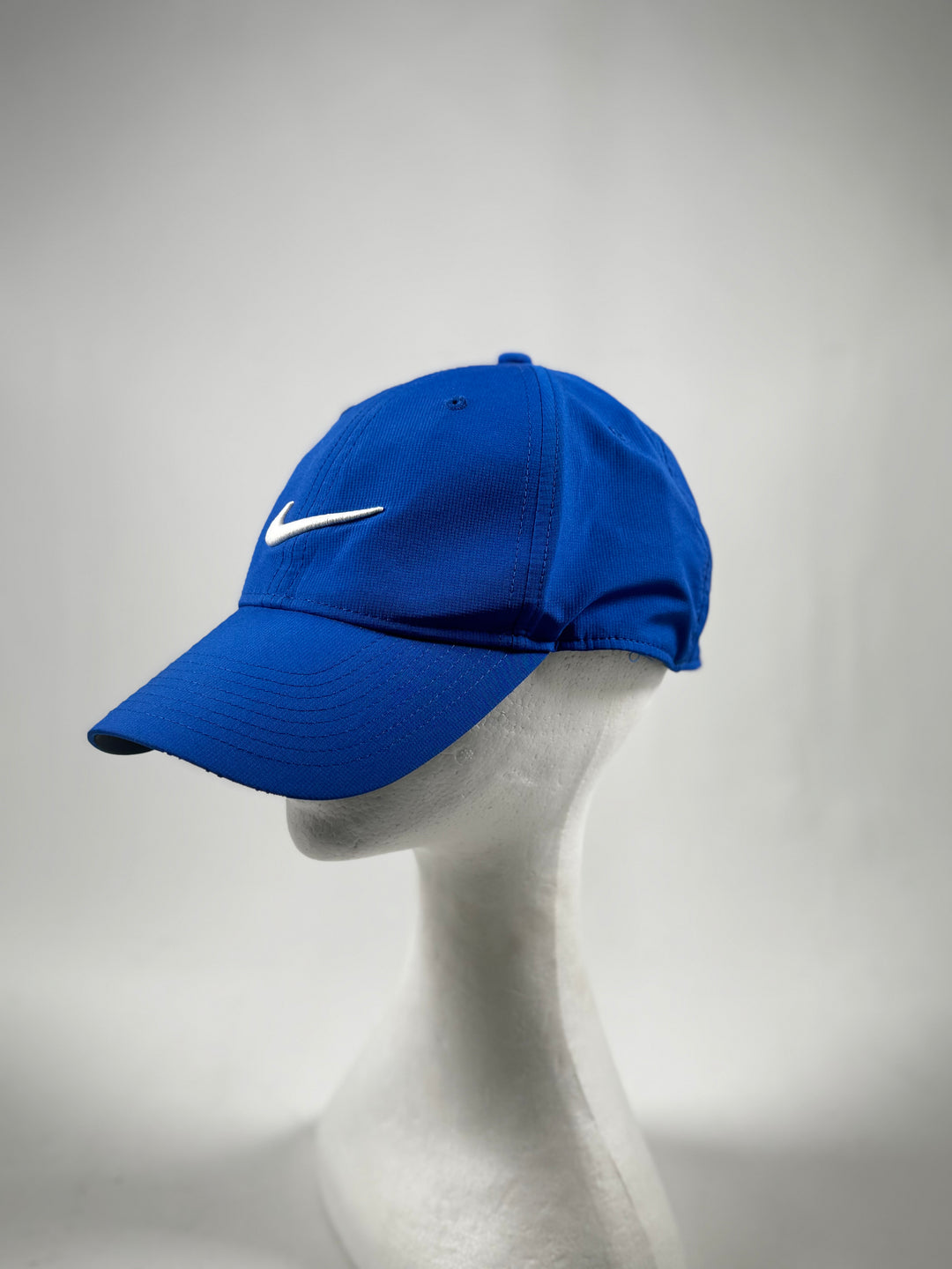 Elegant blå Nike keps Legacy91 i gott skick