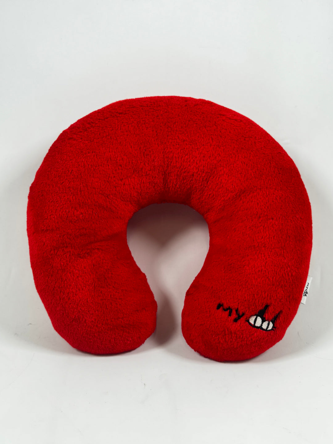 Röd nackkudde i textil från MyDoo