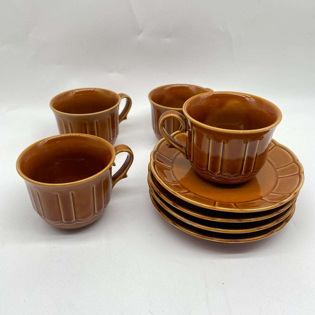 Retro bruna kaffekoppar i porslin från Rörstrand