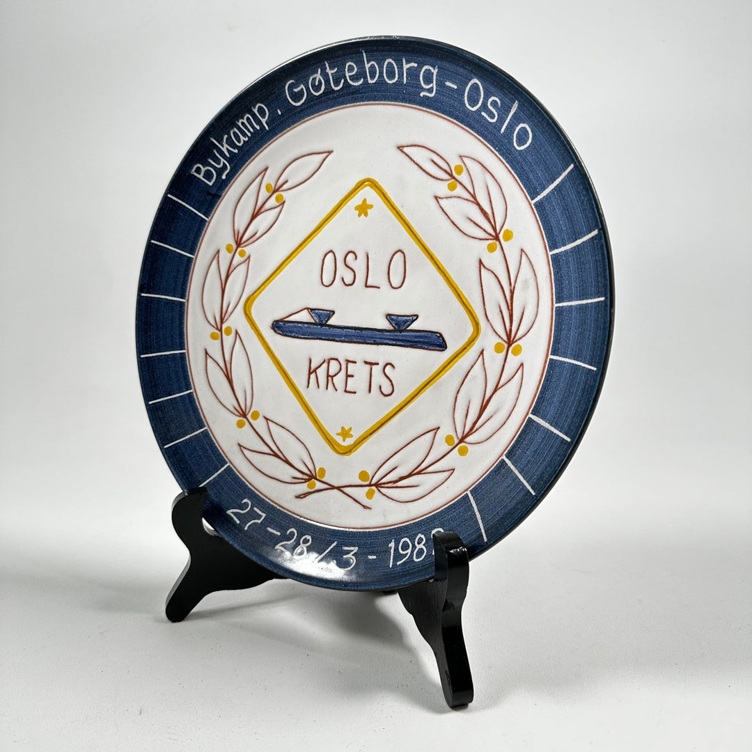 Minnesvärd Oslo - Krets Keramikplatta 1982 - Homy Secondhand Online